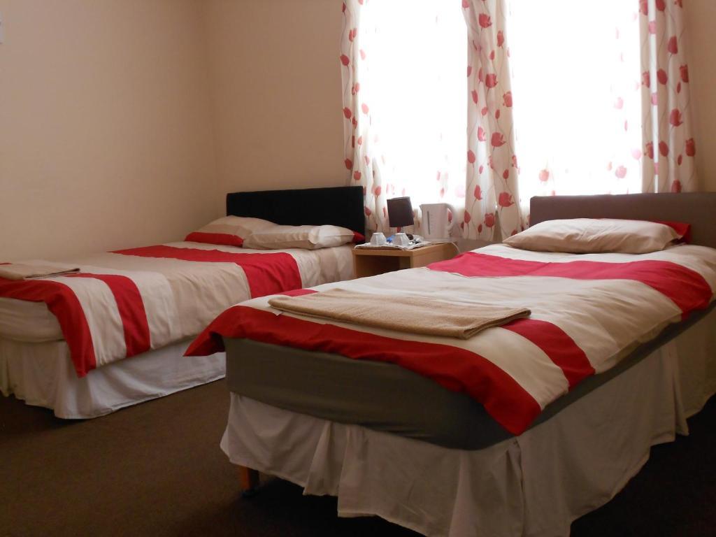 Acorn Lodge Guest House - Free Parking Gosport Ngoại thất bức ảnh