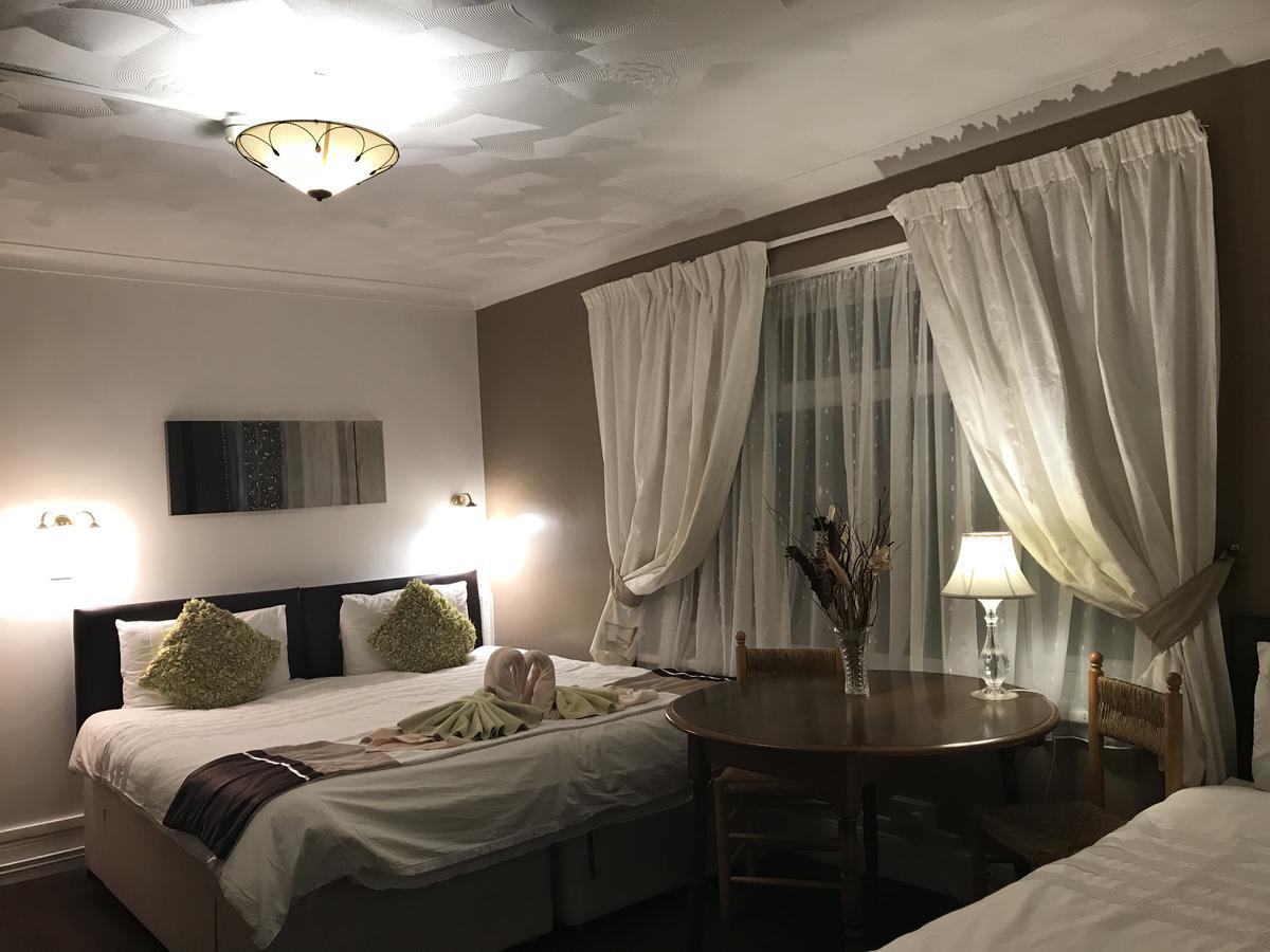 Acorn Lodge Guest House - Free Parking Gosport Ngoại thất bức ảnh