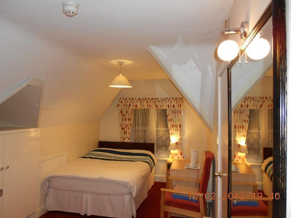 Acorn Lodge Guest House - Free Parking Gosport Ngoại thất bức ảnh
