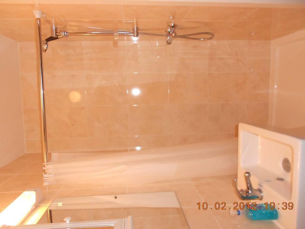 Acorn Lodge Guest House - Free Parking Gosport Ngoại thất bức ảnh